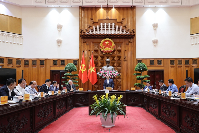 Thủ tướng: Đề xuất ứng ngân sách Nhà nước hỗ trợ Quỹ bình ổn giá xăng dầu- Ảnh 2. Thủ tướng: Đề xuất ứng ngân sách Nhà nước hỗ trợ Quỹ bình ổn giá xăng dầu- Ảnh 2.