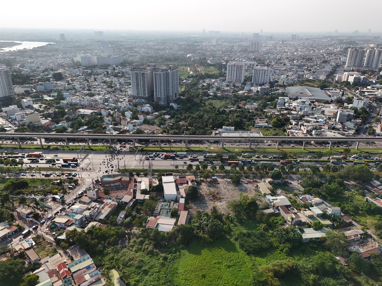 Gần 3km đường V&agrave;nh đai 2 TP.HCM hiện thi c&ocirc;ng ra sao sau 3 th&aacute;ng t&aacute;i khởi động?- Ảnh 13.