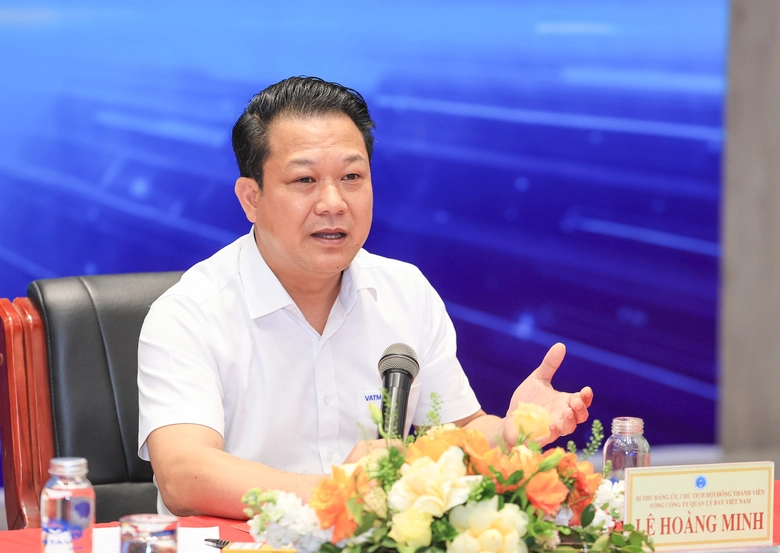 Từ những ca trực thầm lặng đến khát vọng chinh phục bầu trời- Ảnh 4. Từ những ca trực thầm lặng đến khát vọng chinh phục bầu trời- Ảnh 4.