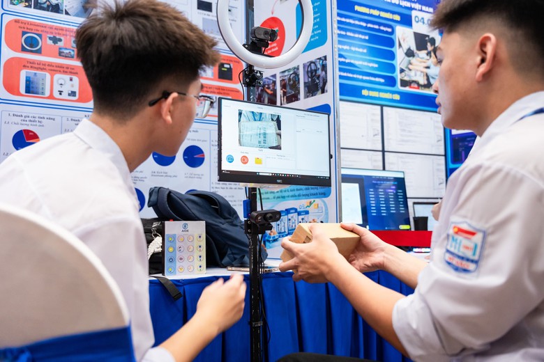 Lần đầu 100% địa phương dự Nghi&ecirc;n cứu thi khoa học, kỹ thuật cấp quốc gia- Ảnh 4.