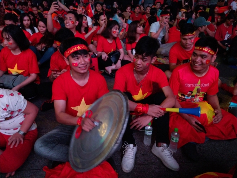 baogiaothong chung ket aff (10)