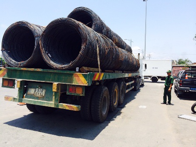 TPHCM tăng cường xử l&yacute; t&igrave;nh trạng xe qu&aacute; tải