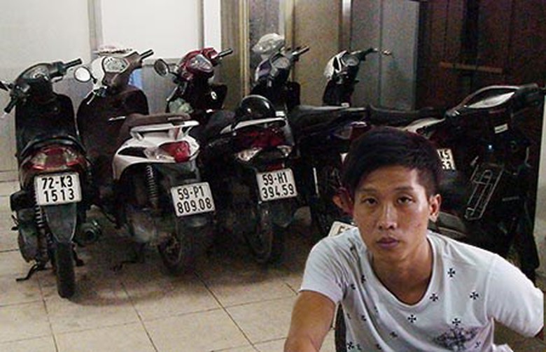 Lưu Văn Lộc (cầm đầu nh&oacute;m cướp).