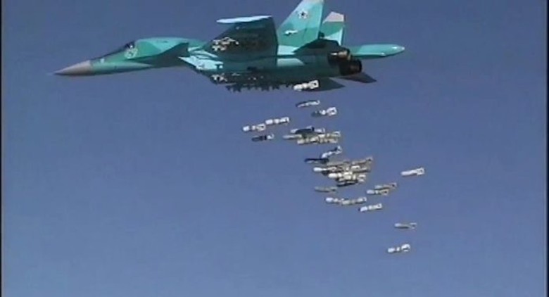 Russian-Su-34-carpet-bombing-in-Syria-696x377-2
