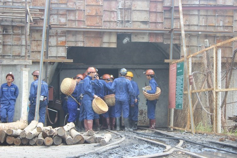 lien-tiep-xay-ra-tai-nan-khai-thac-than-hai-cong-n