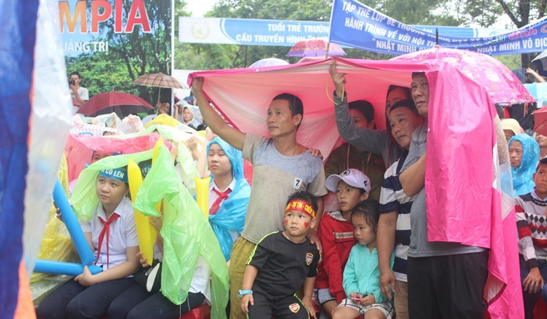 Doi- mua- co- vu- cau- be- Google- chinh- phuc- Du