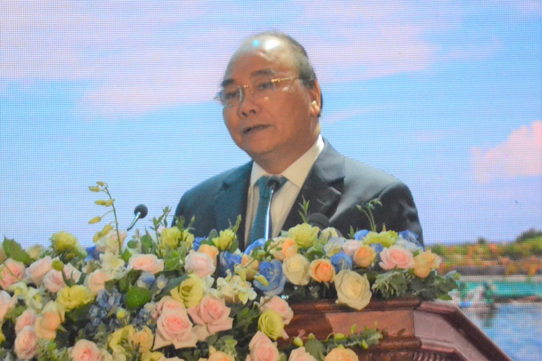 Thủ tướng ph&aacute;t biểu chỉ đạo tại hội nghị