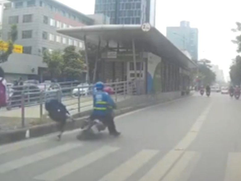 Sequence 01.Still010