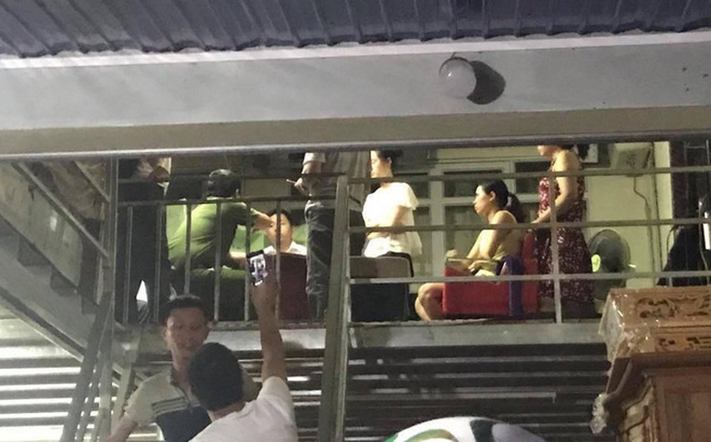 bat-2-1500569607233-123-0-719-959-crop-15005696127