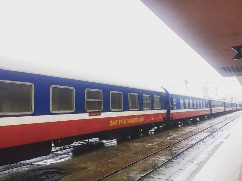 Nganh-duong-sat-ho-tro-hanh-khach-1