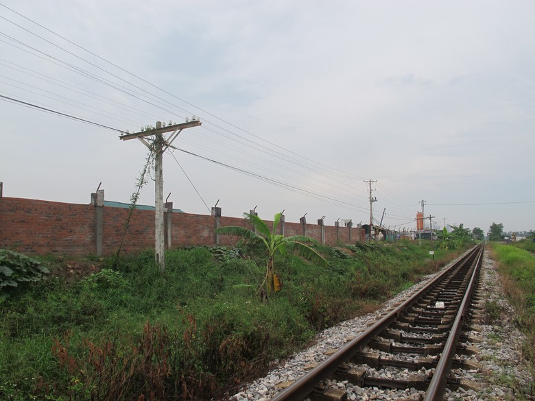 tường r&agrave;o vi phạm của khu d&ocirc; thị Ph&uacute; Lương