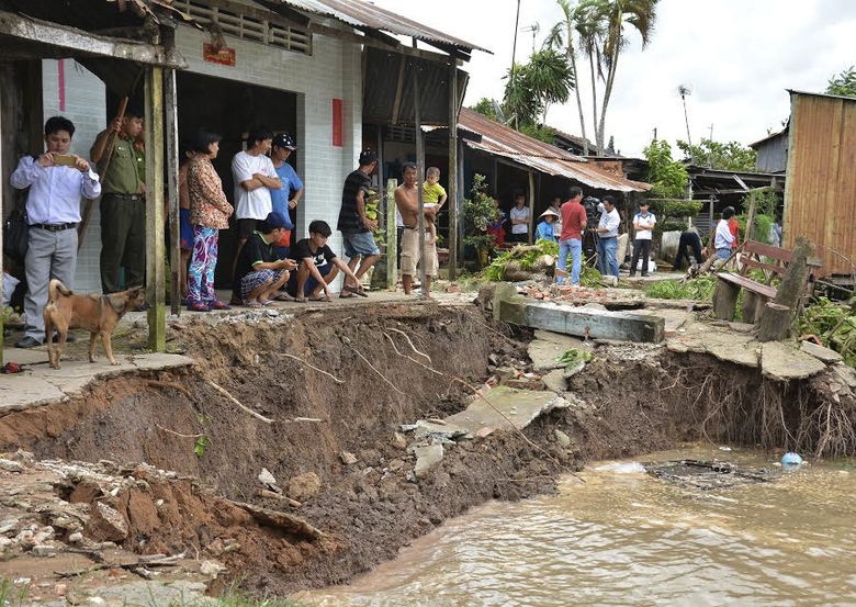 hang-chuc-ho-dan-o-hau-giang-hoang-mang-vi-sat-lo-