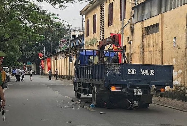 hiện trường vụ tai nạn l&agrave;m b&agrave; bầu tử vong ở Bắc Từ