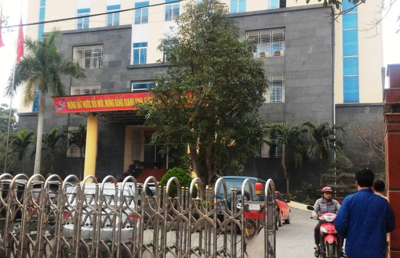 L&agrave;m -r&otilde; -việc- 1- ph&oacute; -chi- cục- BVMT- nhắn- tin- 