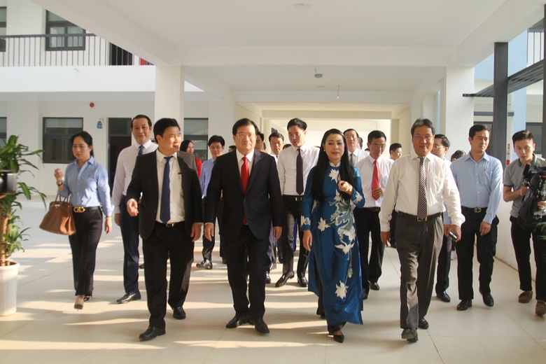 pho thu tuong trinh dinh dung du khai giang nam hoc moi tai vinh phuc