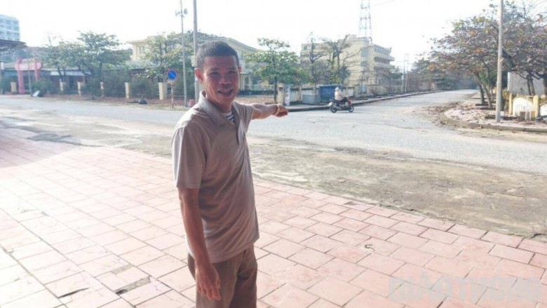 Người d&acirc;n H&agrave; Tĩnh phấn khởi khi nghe tin n&acirc;ng cấp 2 đoạn QL8C hơn 1.000 tỉ