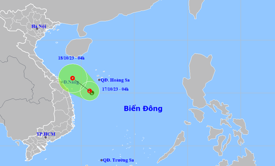 Áp thấp nhiệt đới áp sát miền Trung - Ảnh 1.