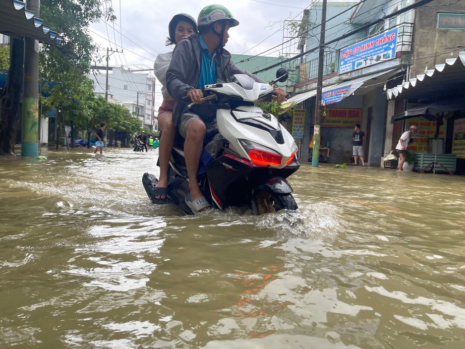 Vì sao Đà Nẵng cứ mưa to là ngập? - Ảnh 3.