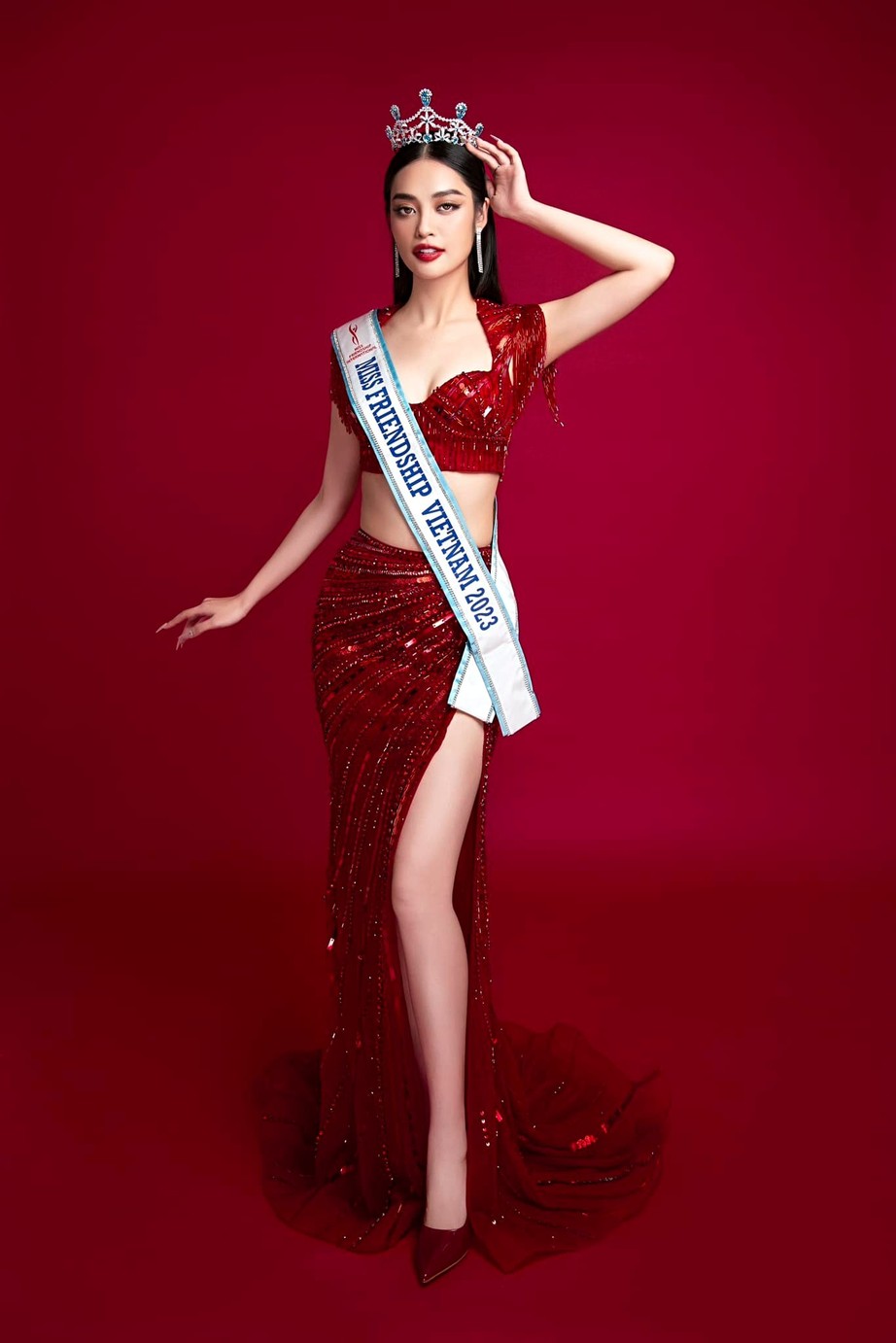 Người đẹp dân tộc Tày Nông Thúy Hằng giành ngôi vị Á hậu 2 Hoa hậu Hữu nghị Quốc tế 2023 - Ảnh 4.