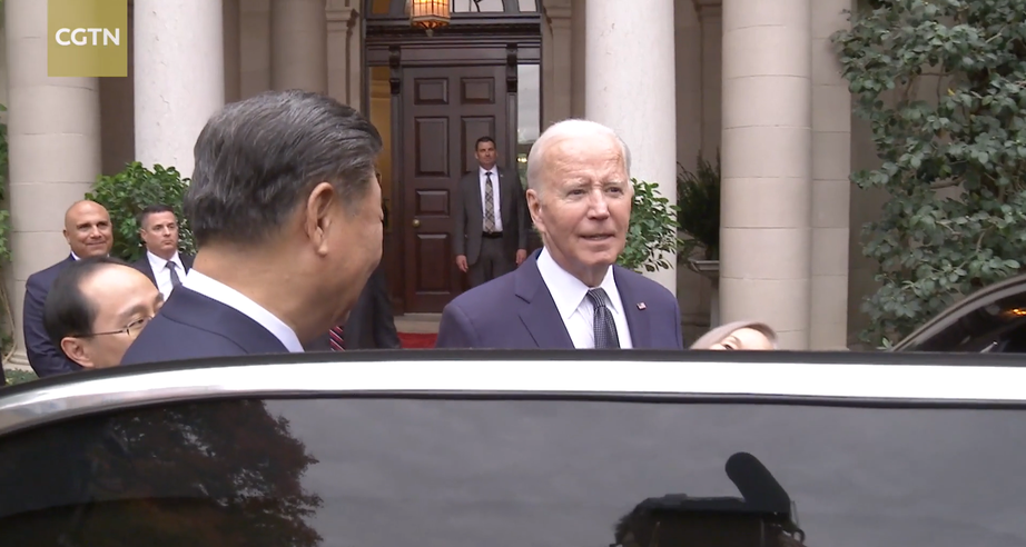Video Chủ tịch Trung Quốc khoe Tổng thống Mỹ siêu xe Hồng Kỳ  - Ảnh 1.