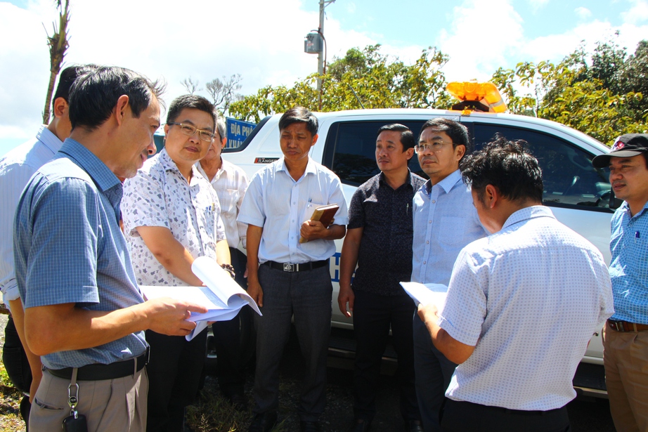 Khu Quản lý đường bộ III phối hợp với tỉnh Khánh Hoà khắc phục đảm bảo ATGT - Ảnh 3.