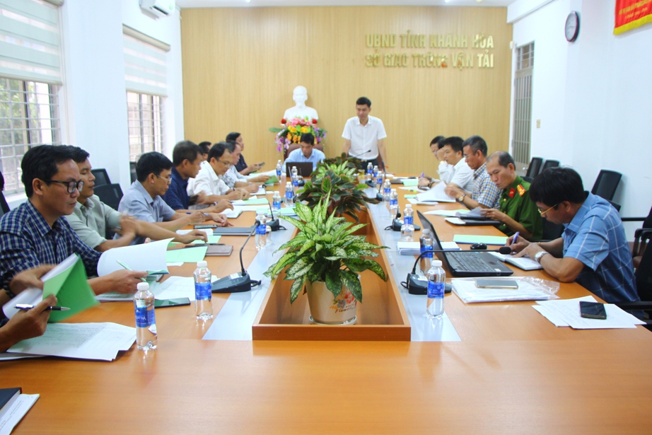 Khu Quản lý đường bộ III phối hợp với tỉnh Khánh Hoà khắc phục đảm bảo ATGT - Ảnh 1.