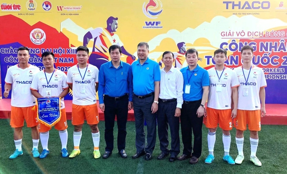 Đội bóng Công đoàn GTVT tham gia giải bóng đá công nhân toàn quốc - Ảnh 1.