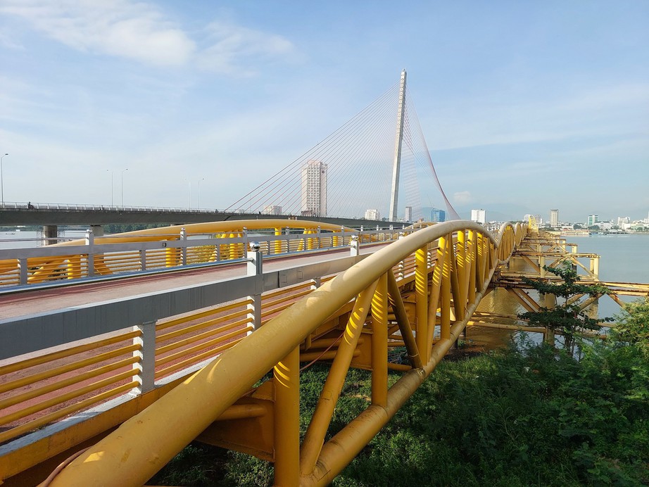 Cận cảnh cây cầu đầu tiên bắc qua sông Hàn sắp trở thành điểm du lịch đêm - Ảnh 1.