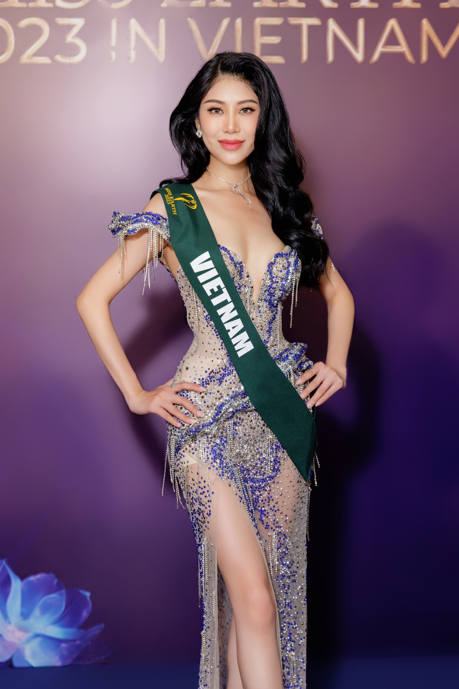 90 thí sinh Miss Earth 2023 ra mắt khán giả Việt Nam - Ảnh 2.