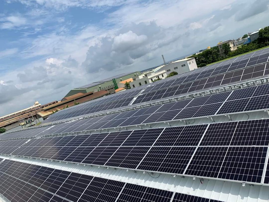 Yêu cầu xử lý vi phạm điện mặt trời mái nhà lắp đặt sau 2020 - Ảnh 1.