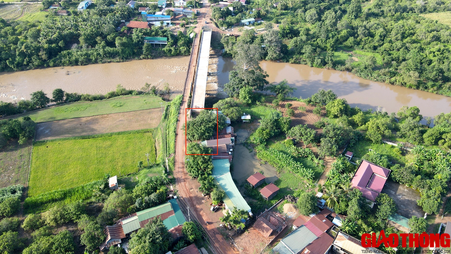 Cầu hơn 30 tỷ trước nguy cơ “đắp chiếu”... vì ba hộ dân - Ảnh 5.