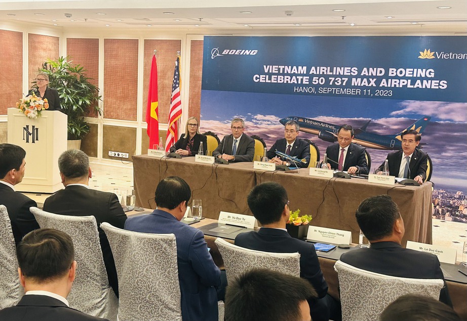 CEO Vietnam Airlines nói về việc mua 50 máy bay Boeing 737 Max  - Ảnh 3.
