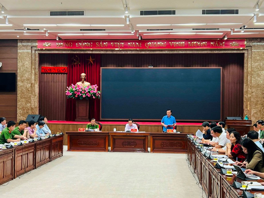 Phó Thủ tướng và Bí thư Hà Nội họp khẩn sau vụ cháy chung cư tại Thanh Xuân - Ảnh 1.