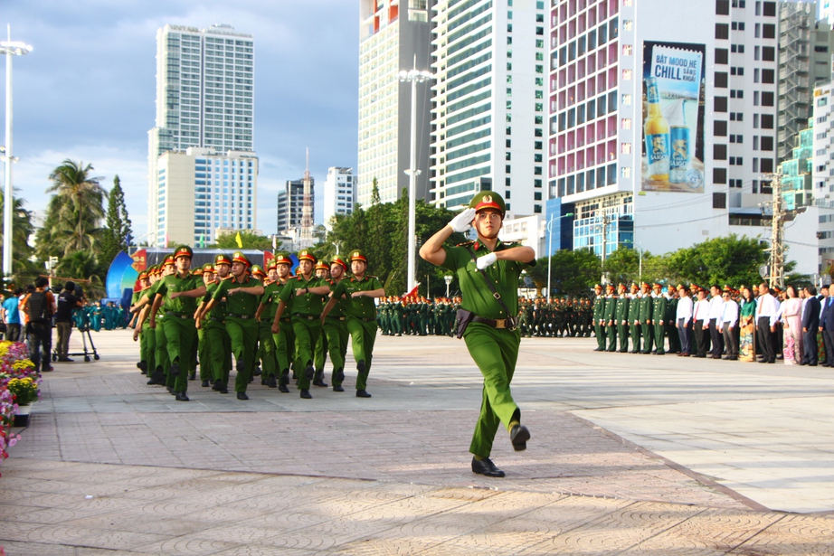 Trang trọng Lễ Thượng cờ ngày Quốc khánh tại TP Nha Trang - Ảnh 8.