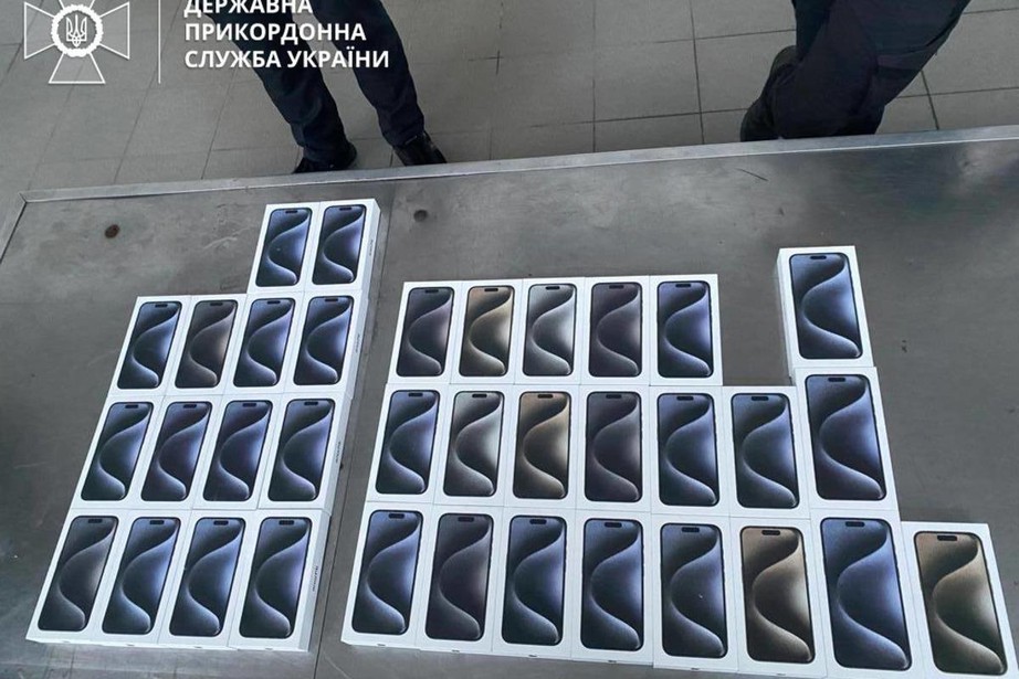 Mua iPhone 15 tại Ukraine có được không và sẽ có những hạn chế gì? - Ảnh 4.