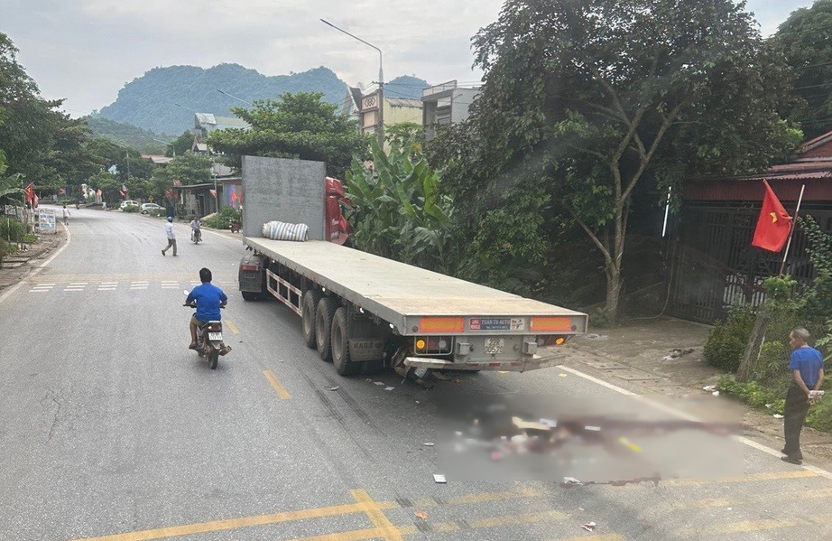 Hà Giang va chạm giao thông liên hoàn khiến 2 người thương vong - Ảnh 1.
