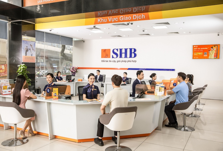 Kỷ niệm 30 năm thành lập, SHB dành 6000 phần quà tặng khách hàng doanh nghiệp - Ảnh 1.