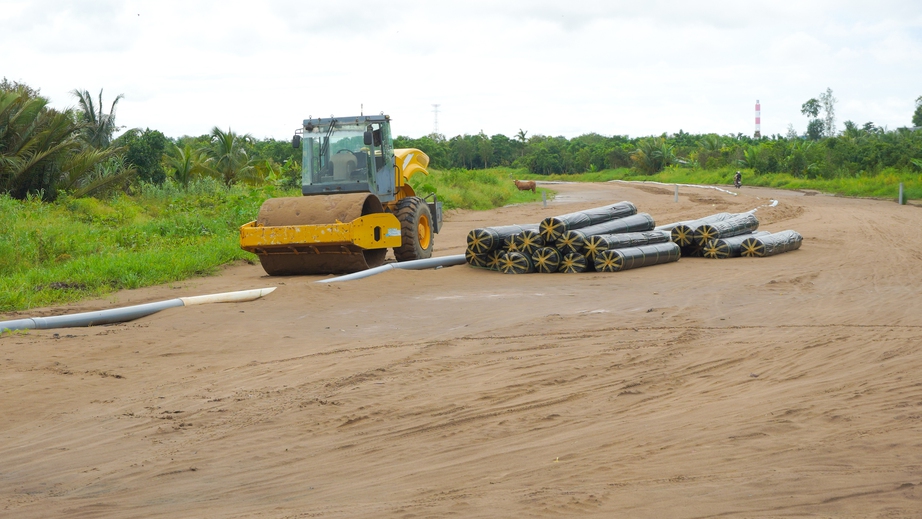 Cao tốc miền Tây nằm chờ cát, vì đâu? - Ảnh 1.