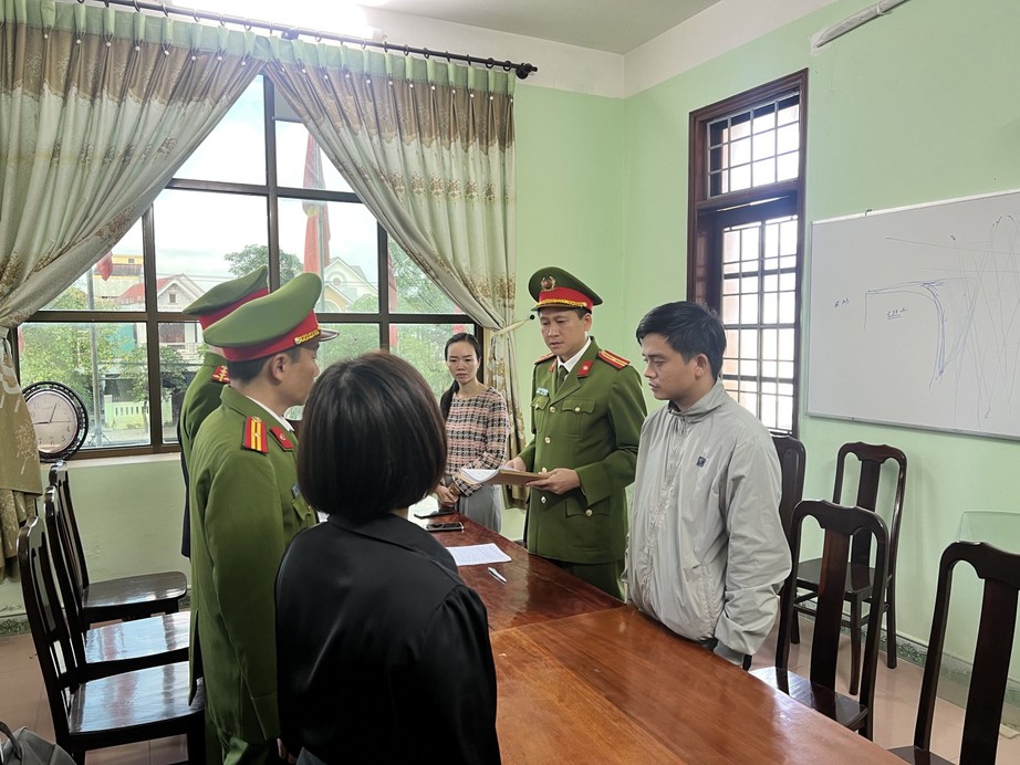 Một cán bộ Văn phòng đăng ký đất đai ở Quảng Trị bị bắt, khởi tố- Ảnh 1.