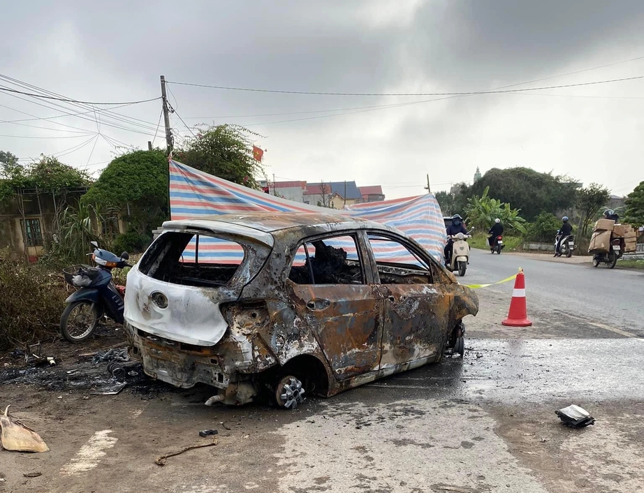 Điều tra vụ thi thể cháy đen trong xe ôtô bị cháy ở Thái Bình- Ảnh 2.