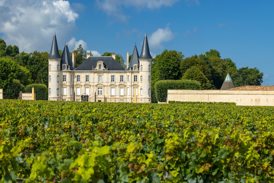 Khép lại kỷ nguyên vàng của nhà đầu tư Trung Quốc tại thủ phủ rượu vang Bordeaux- Ảnh 2. Khép lại kỷ nguyên vàng của nhà đầu tư Trung Quốc tại thủ phủ rượu vang Bordeaux- Ảnh 2.