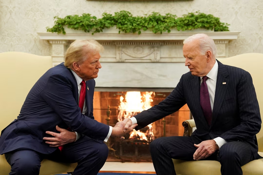 Ông Trump và Tổng thống Mỹ Biden cam kết chuyển giao quyền lực suôn sẻ- Ảnh 1.