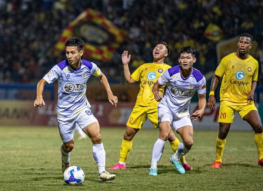 V-League: Nhận bàn thua phút 90+6, Thanh Hóa hụt 3 điểm trước Hà Nội - Ảnh 1.