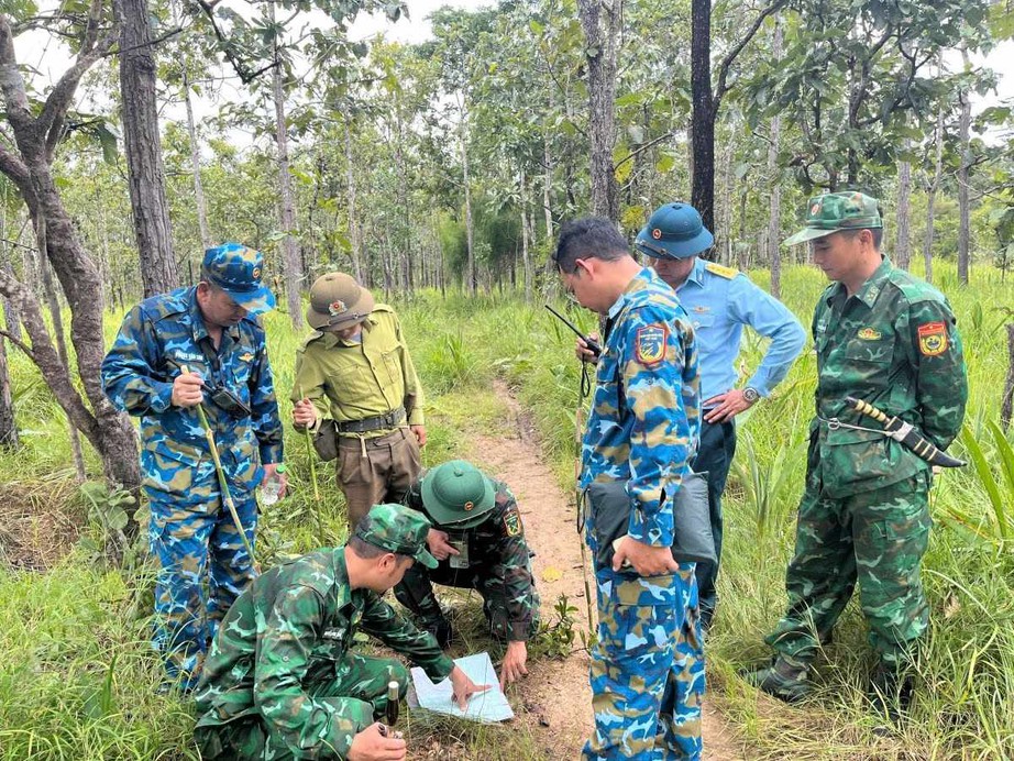 Đã tìm thấy máy bay Yak-130 rơi ở Vườn Quốc gia Yok Đôn- Ảnh 3.