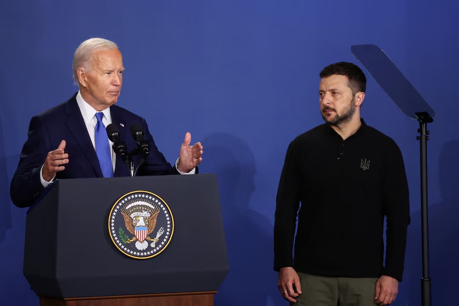 Chính quyền Tổng thống Biden sắp công bố gói viện trợ quân sự cuối cùng cho Ukraine- Ảnh 1.