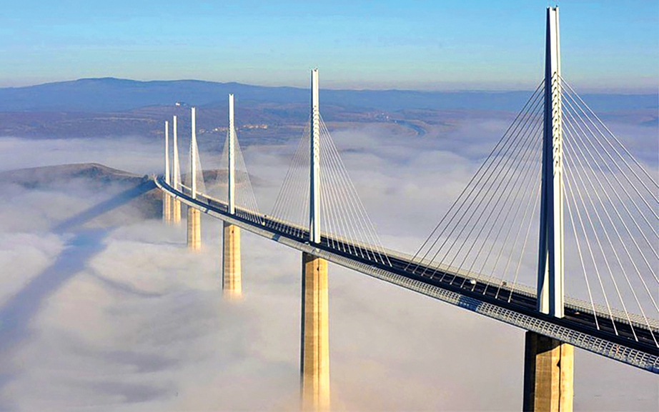 Hậu trường xây cầu cao 343m, kỳ quan mới của Pháp- Ảnh 1.