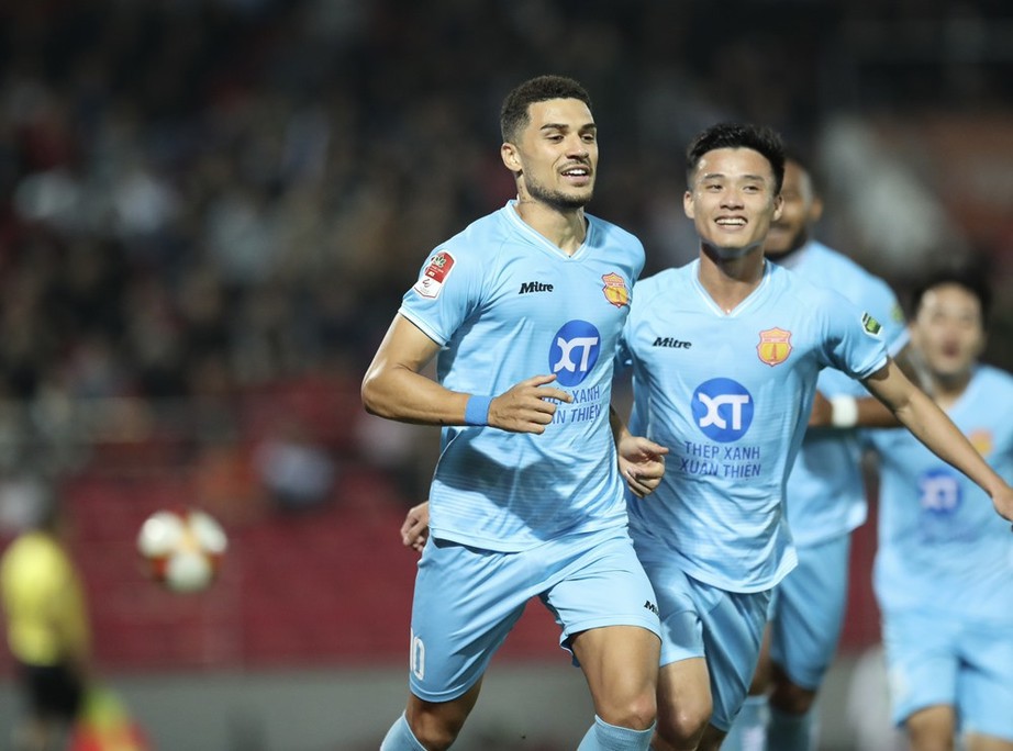 V-League: Xuân Trường tỏa sáng, Hải Phòng vẫn trắng tay trước Nam Định - Ảnh 1.