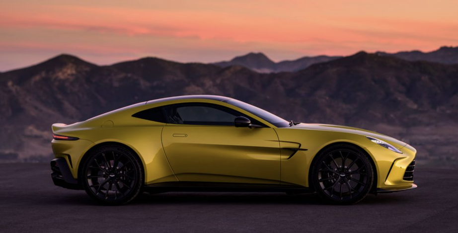 Aston Martin Vantage ra mẫu mới, mạnh mẽ hơn- Ảnh 1.
