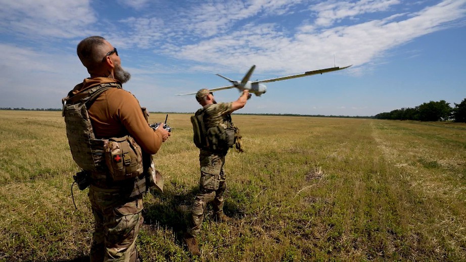 Vũ khí không người lái là thế mạnh vượt trội của Ukraine trên mặt trận xung đột. (Ảnh: CNN)