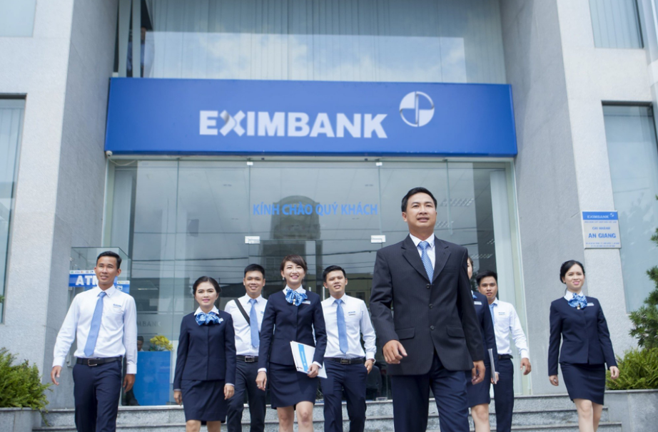 Eximbank: Sẽ không thu hết khoản nợ 8,8 tỷ của khách vay 8,5 triệu- Ảnh 1.